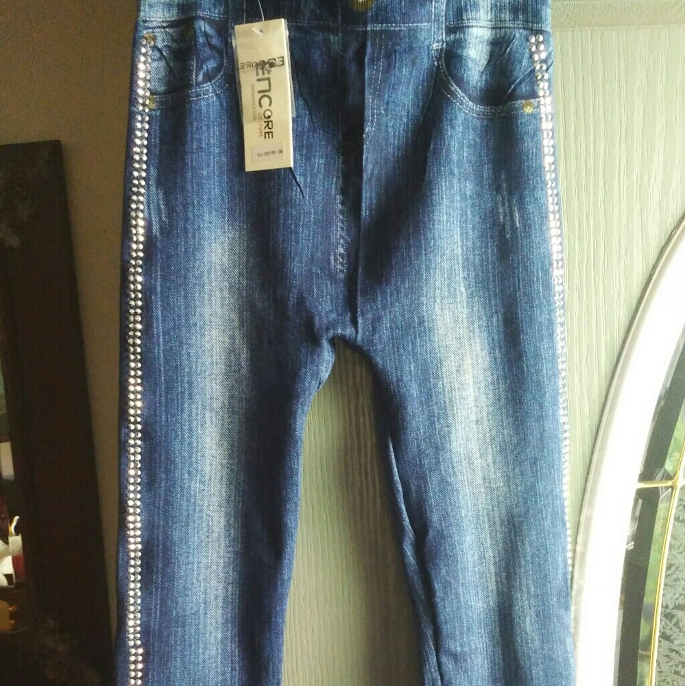 Encore Culture leggings - Small to Medium